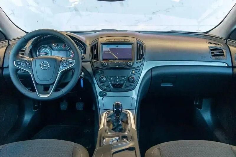 Usado Opel Insignia Cosmo 130 HP (95 kW) 2014 Amarelo Carrinha