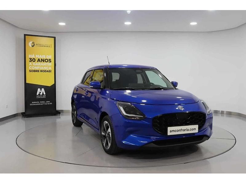 Azul Usado 2024 Suzuki Swift | € 23.780 - Imagem 1/4