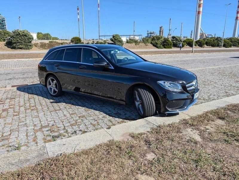 Preto Usado 2018 Mercedes C180 Carrinha | € 20.900 (Preço justo) - Imagem 1/4