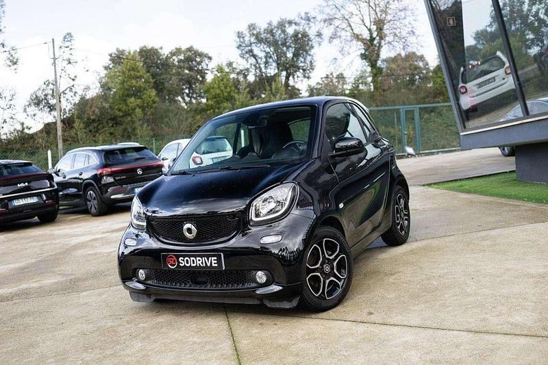 Usado Smart ForTwo Electric Drive 60 kW (82 HP) 2018 Preto Coupé
