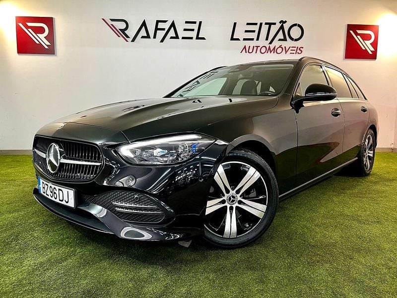 Preto Usado 2023 Mercedes C200 Avantgarde Carrinha | € 35.450 (Preço justo) - Imagem 1/4