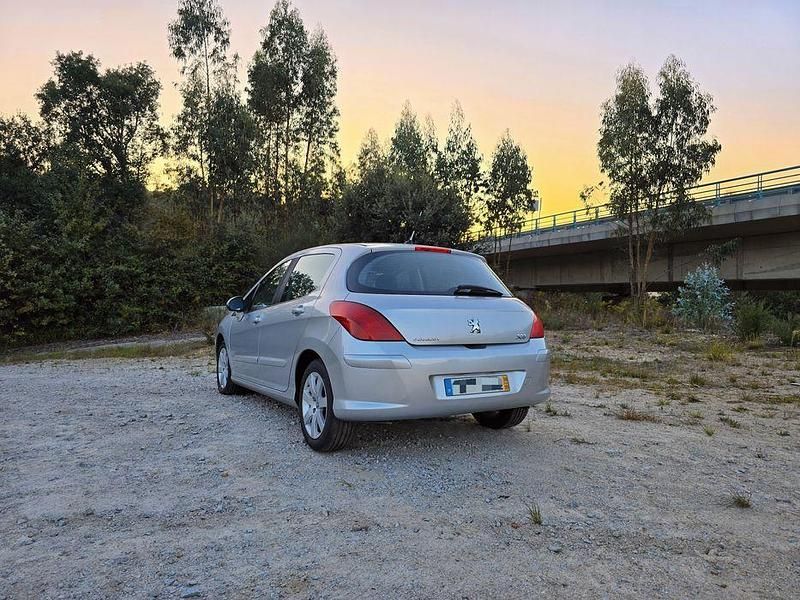 Usado 2008 Peugeot 308 Sedan | € 4.500 (Preço justo) - Imagem 1/4