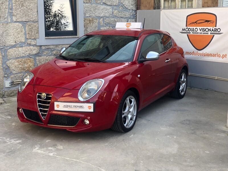 Usado Alfa Romeo MiTo Progression 85 HP (62 kW) 2014 Vermelho Citadino