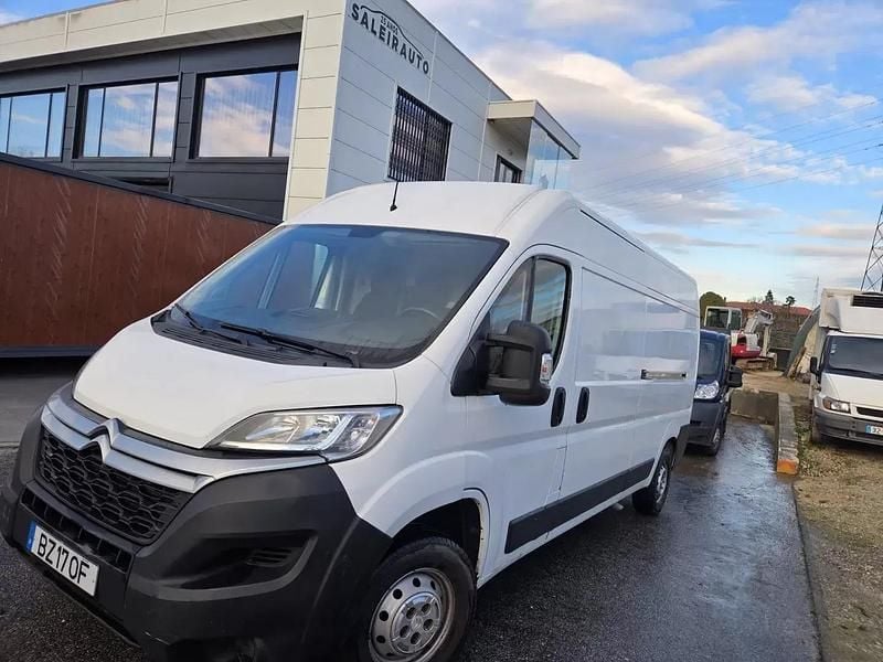 Usado Citroën Jumper 140 HP (102 kW) 2020 Branco Monovolume