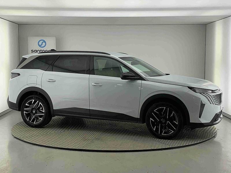 Branco Usado 2025 Peugeot 5008 Allure SUV | € 36.490 - Imagem 1/4