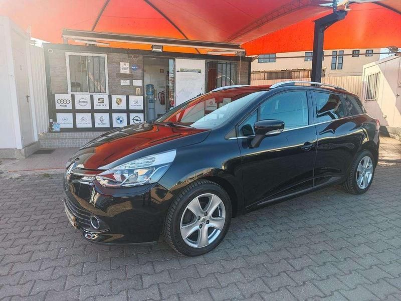 Preto Usado 2015 Renault Clio IV Carrinha | € 9.900 (Preço justo) - Imagem 1/4