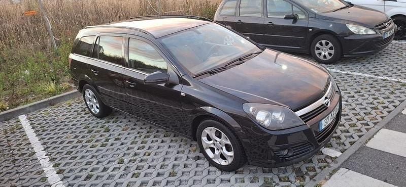 Usado 2005 Opel Astra Sedan | € 3.900 (Preço justo) - Imagem 1/4