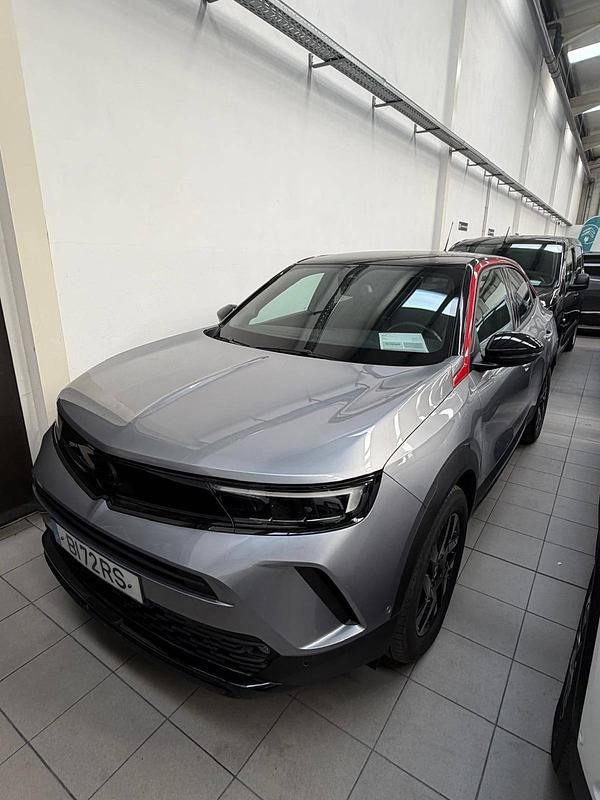 Cinza Usado 2024 Opel Mokka-e SUV | € 27.750 (Bom preço) - Imagem 1/1