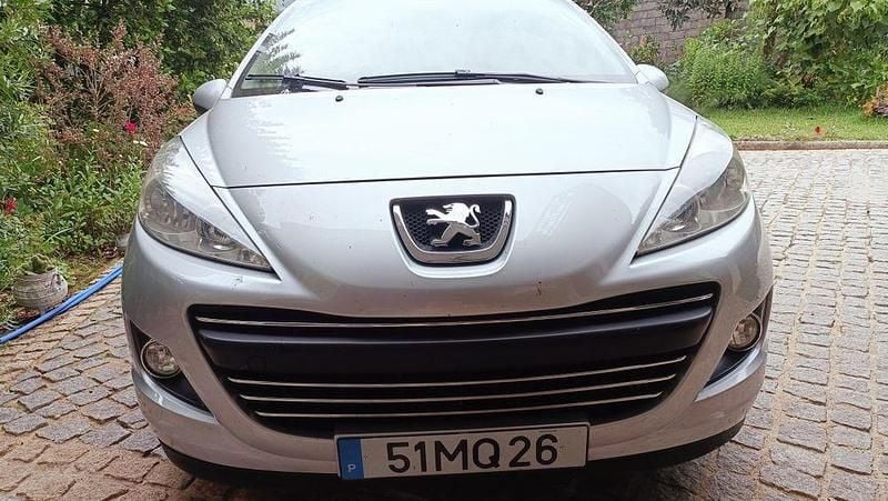 Usado 2012 Peugeot 207 Sedan | € 5.500 (Bom preço) - Imagem 1/4