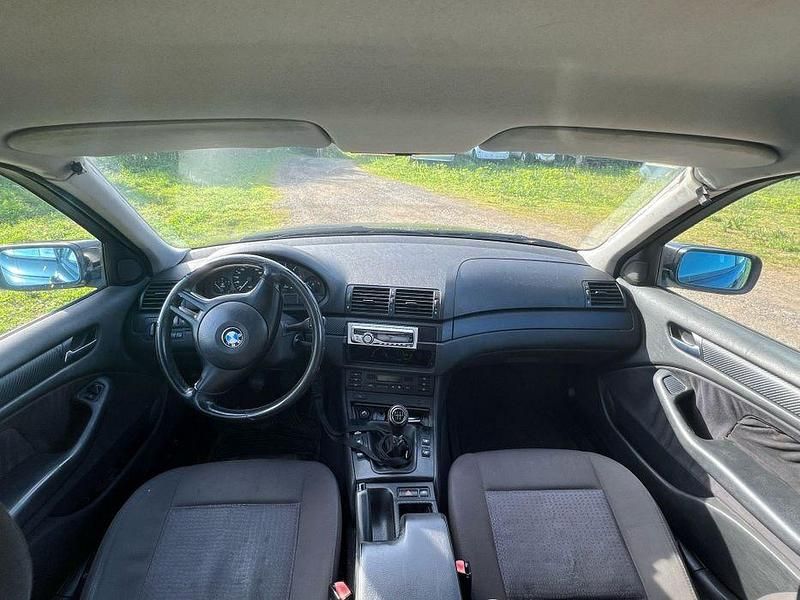 Usado BMW 320 Performance 150 HP (110 kW) 2002 Sedan
