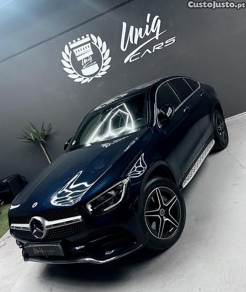 Azul Usado 2021 Mercedes GLC300 AMG SUV | € 46.999 (Caro) - Imagem 1/1