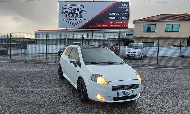 Branco Usado 2009 Fiat Punto Evo Active Citadino | € 4.900 - Imagem 1/4