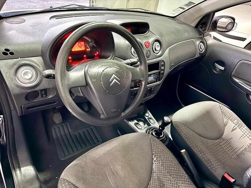 Usado Citroën C2 60 HP (44 kW) 2004 Preto Citadino
