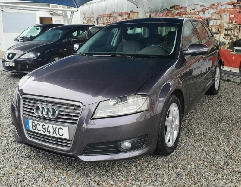 Cinzento (metalizado) Usado 2011 Audi A3 Attraction | € 9.950 (Preço justo) - Imagem 1/4