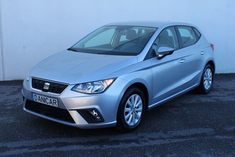 Cinza Usado 2018 Seat Ibiza Style | € 11.900 (Preço justo) - Imagem 1/4