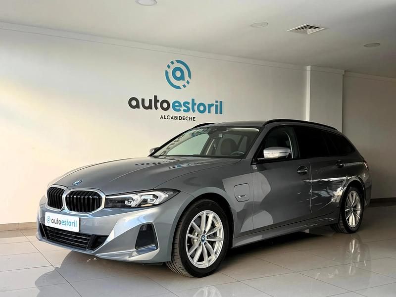 Usado BMW 320e 204 HP (150 kW) 2023 Cinza Carrinha