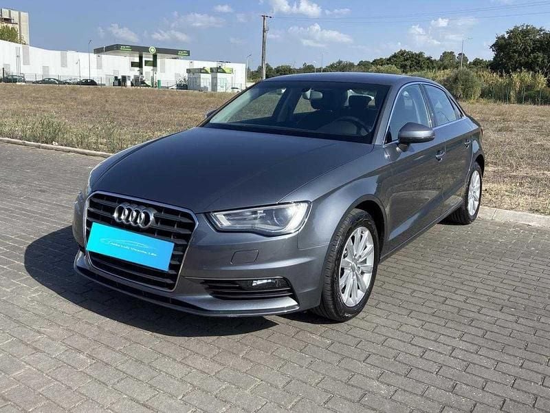 Cinza Usado 2014 Audi A3 Sedan | € 13.750 (Preço justo) - Imagem 1/4