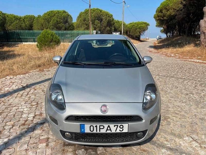 Usado Fiat Punto 84 HP (61 kW) 2014 Cinzento Citadino