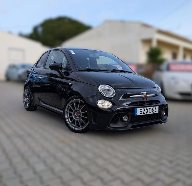 Usado Abarth 595 160 HP (117 kW) 2019 Preto