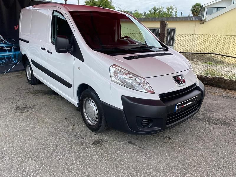 Branco Usado 2013 Peugeot Expert Van | € 11.500 - Imagem 1/4