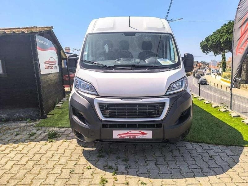 Usado Peugeot Boxer 165 HP (121 kW) 2020 Branco Van