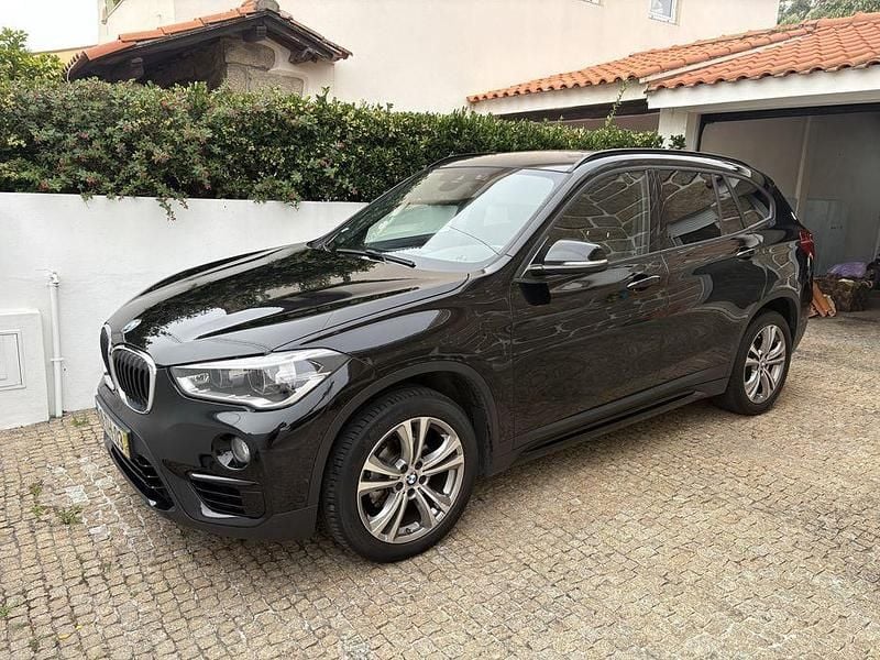 Usado 2017 BMW X1 Sport Line SUV | € 17.900 (Caro) - Imagem 1/4