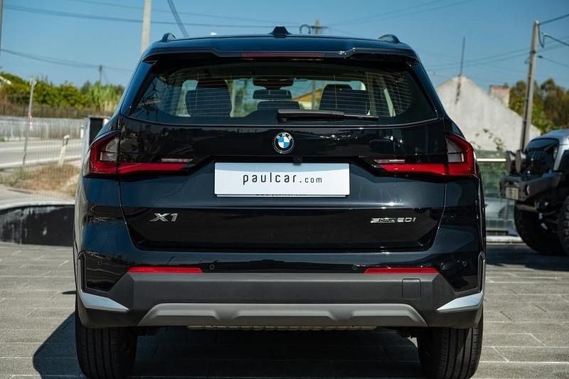 Usado BMW X1 170 HP (125 kW) 2024 Preto SUV