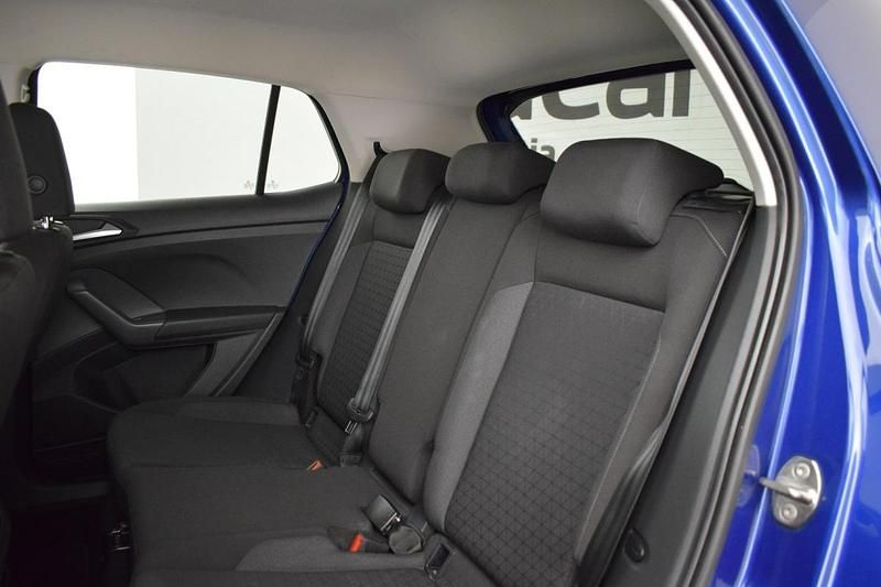 Usado VW T-Cross Life 95 HP (69 kW) 2022 Azul SUV