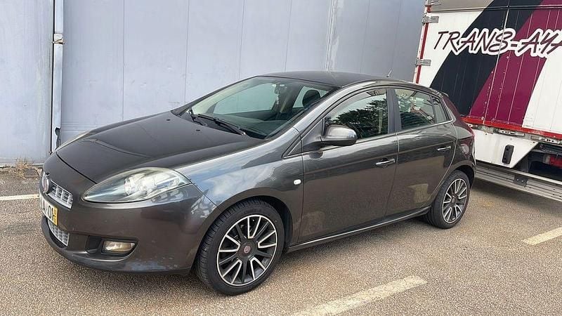Usado 2010 Fiat Bravo Sport Citadino | € 4.250 (Bom preço) - Imagem 1/4