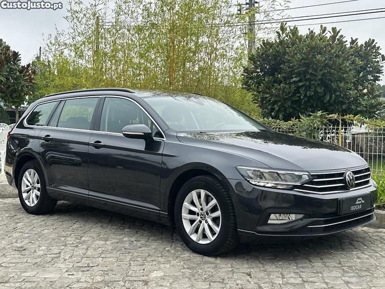 Preto Usado 2021 VW Passat Business Sedan | € 21.380 (Preço justo) - Imagem 1/1