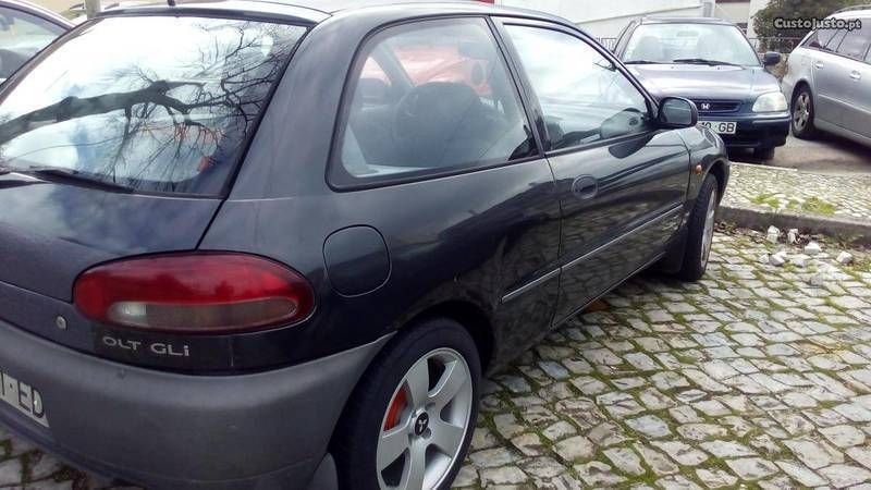 Mitsubishi colt 1994