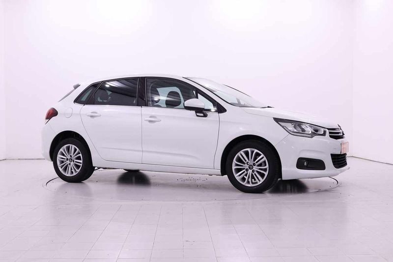 Branco Usado 2017 Citroën C4 Feel | € 12.990 (Preço justo) - Imagem 1/4
