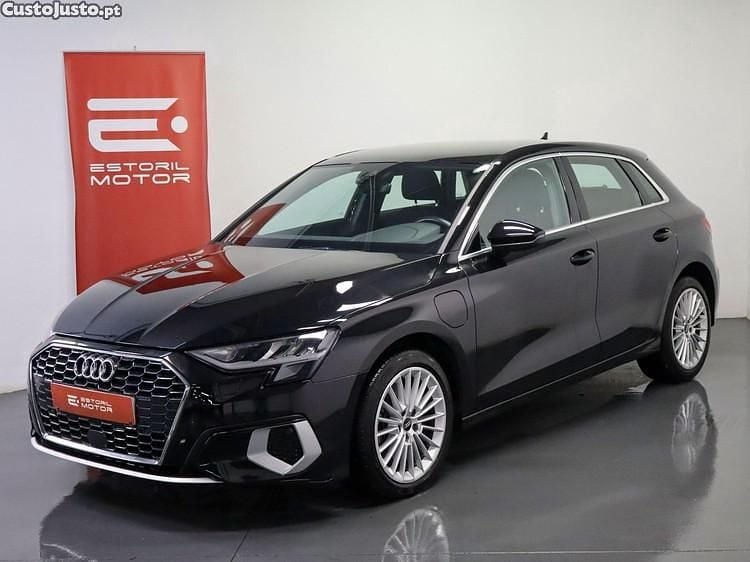 Preto Usado 2021 Audi A3 Sportback e-tron Advanced Citadino | € 25.500 (Bom preço) - Imagem 1/1