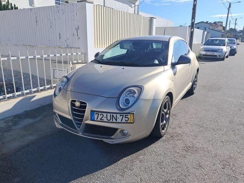 Usado Alfa Romeo MiTo 85 HP (62 kW) 2011 Citadino