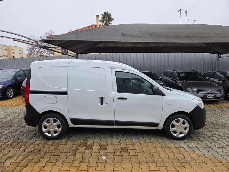 Usado Dacia Dokker Essentiel 90 HP (66 kW) 2015 Branco Monovolume
