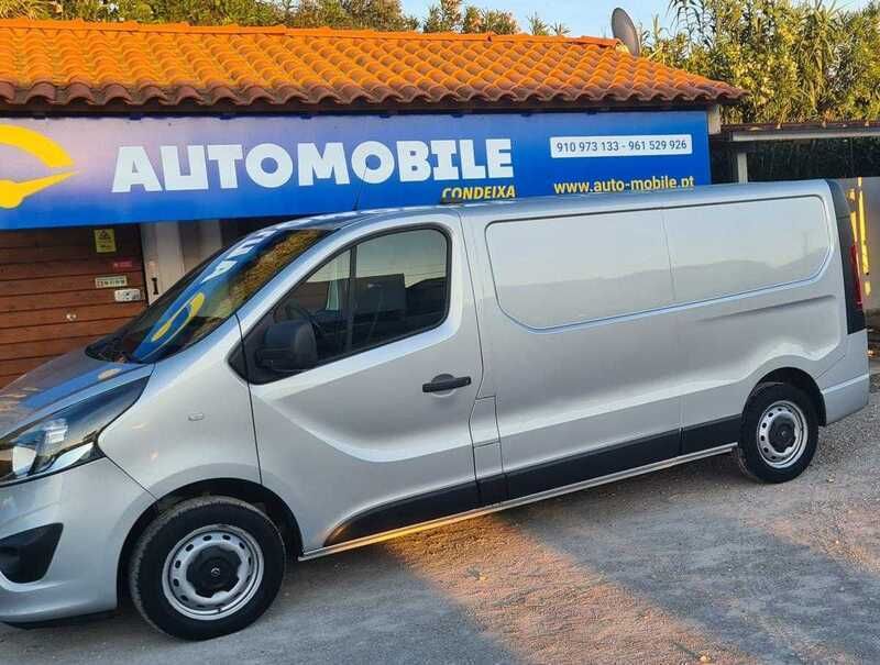 Cinzento Usado 2018 Opel Vivaro Van | € 14.950 (Bom preço) - Imagem 1/4