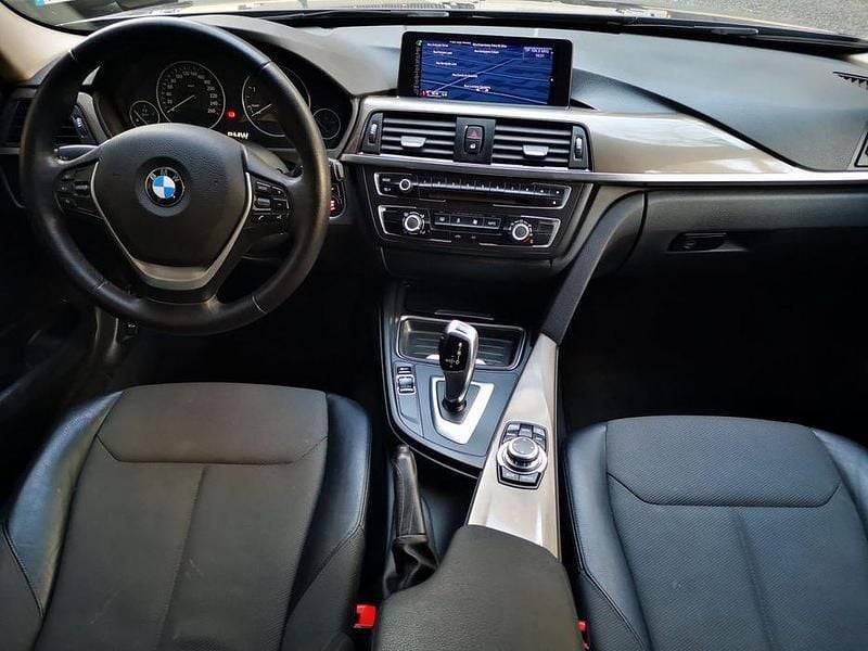 Usado BMW 318 143 HP (105 kW) 2012 Sedan