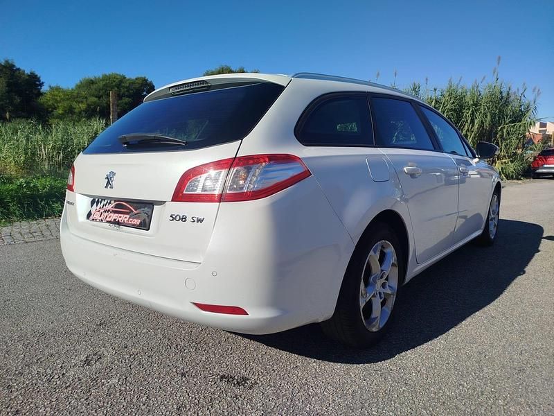 Usado Peugeot 508 Allure 120 HP (88 kW) 2012 Branco Carrinha