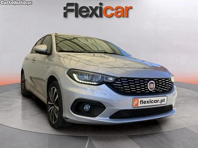 Cinza Usado 2020 Fiat Tipo Lounge Sedan | € 10.890 (Preço justo) - Imagem 1/1