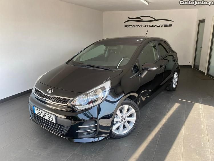 Preto Usado 2016 Kia Rio SX Citadino | € 12.250 - Imagem 1/1