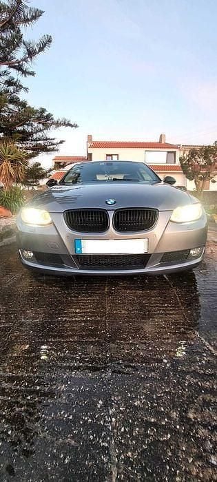 Usado BMW 320 Sport Line 177 HP (130 kW) 2009 Coupé