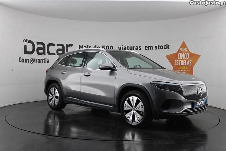 Cinza Usado 2024 Mercedes EQA250+ Progressive SUV | € 38.799 (Preço justo) - Imagem 1/1