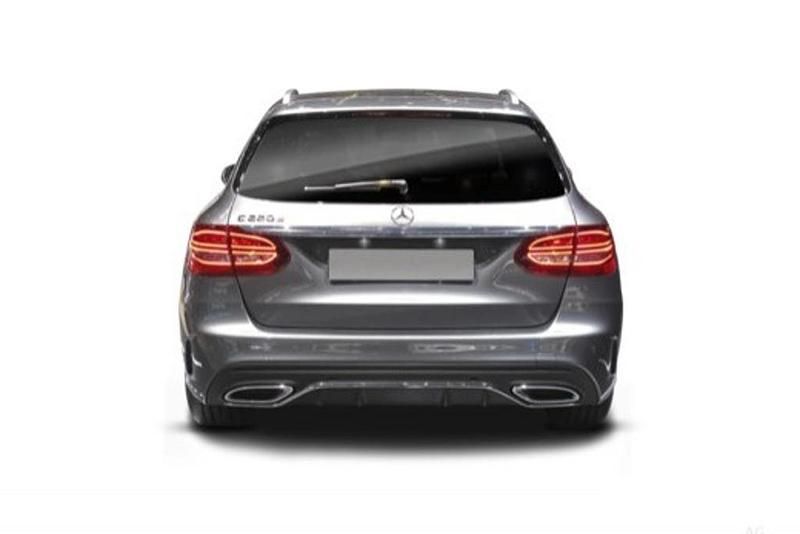 Usado Mercedes C300 Avantgarde 306 HP (225 kW) 2020 Cinzento Carrinha