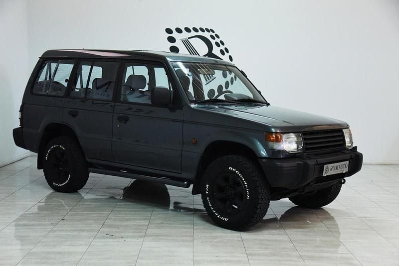 Usado Mitsubishi Pajero 99 HP (72 kW) 1996 Cinza SUV