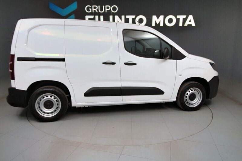 Branco Usado 2021 Peugeot Partner Premium Monovolume | € 12.590 (Bom preço) - Imagem 1/4