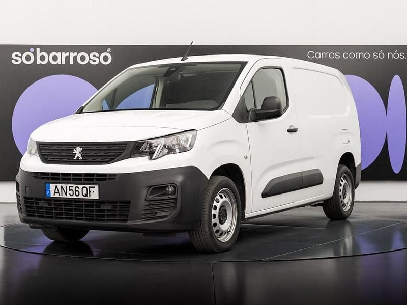 Branco Usado 2022 Peugeot Partner Premium Monovolume | € 15.490 (Preço justo) - Imagem 1/4