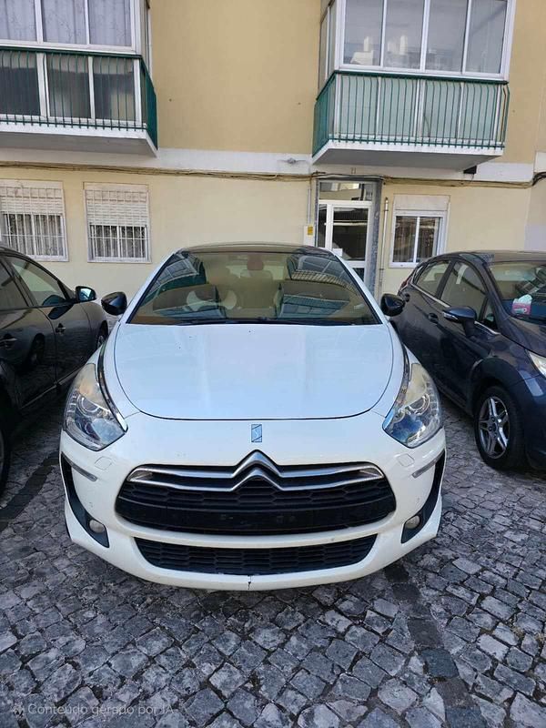 Usado Citroën DS5 200 HP (147 kW) 2014 Branco Citadino
