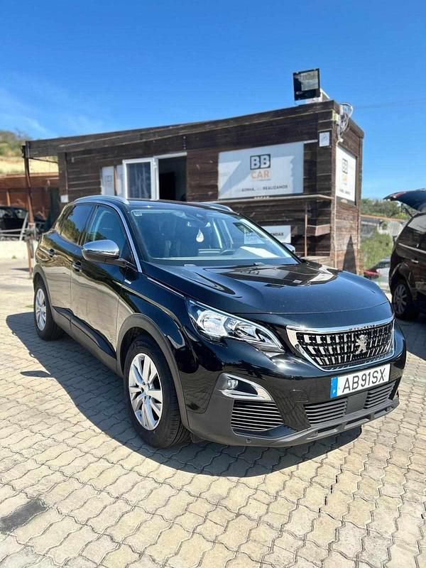 Preto Usado 2020 Peugeot 3008 Style Carrinha | € 18.400 (Preço justo) - Imagem 1/4
