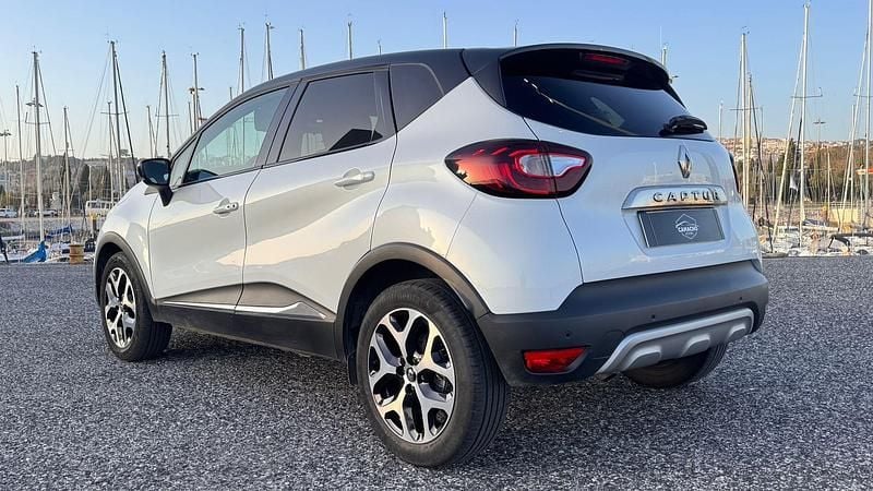 Usado Renault Captur 120 HP (88 kW) 2018 Branco SUV
