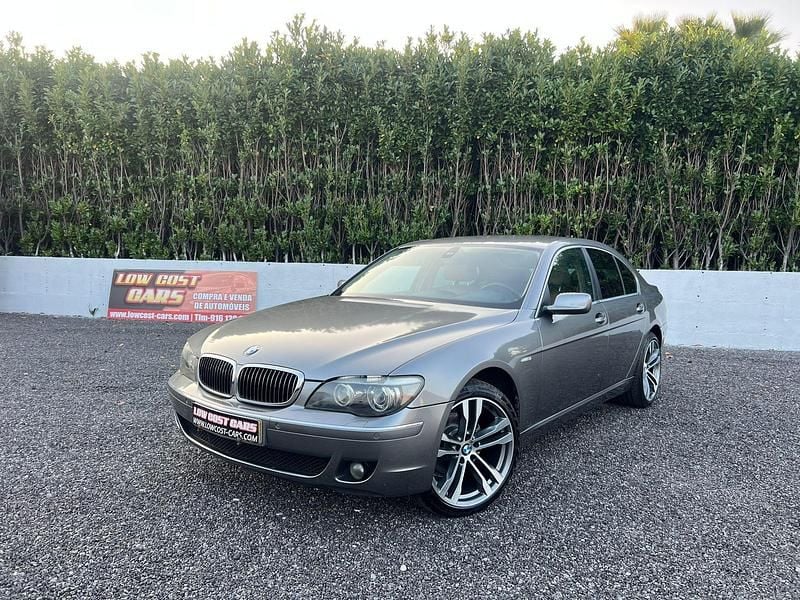 Cinza Usado 2004 BMW 730 Sedan | € 10.750 - Imagem 1/4